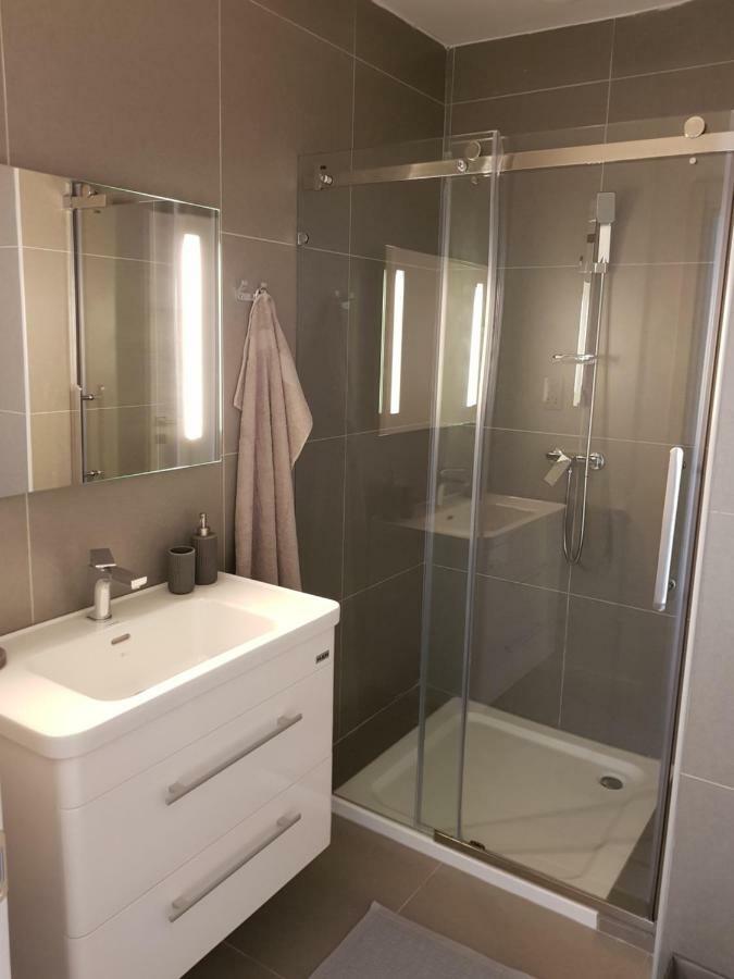 Duplex Maisonette With Heated P-Pool And Jacuzzi San Ġiljan Exterior foto